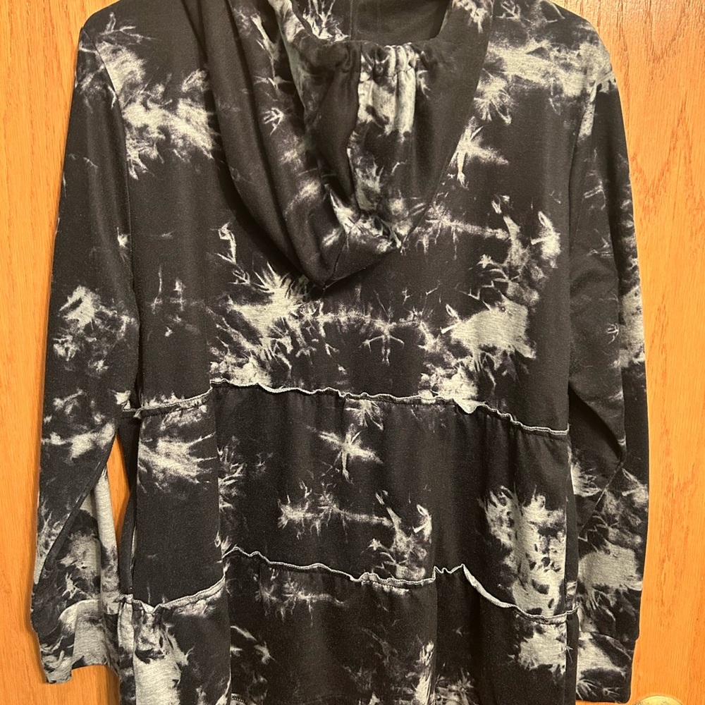 Super cute full zip hoodie - Picture 4 of 5